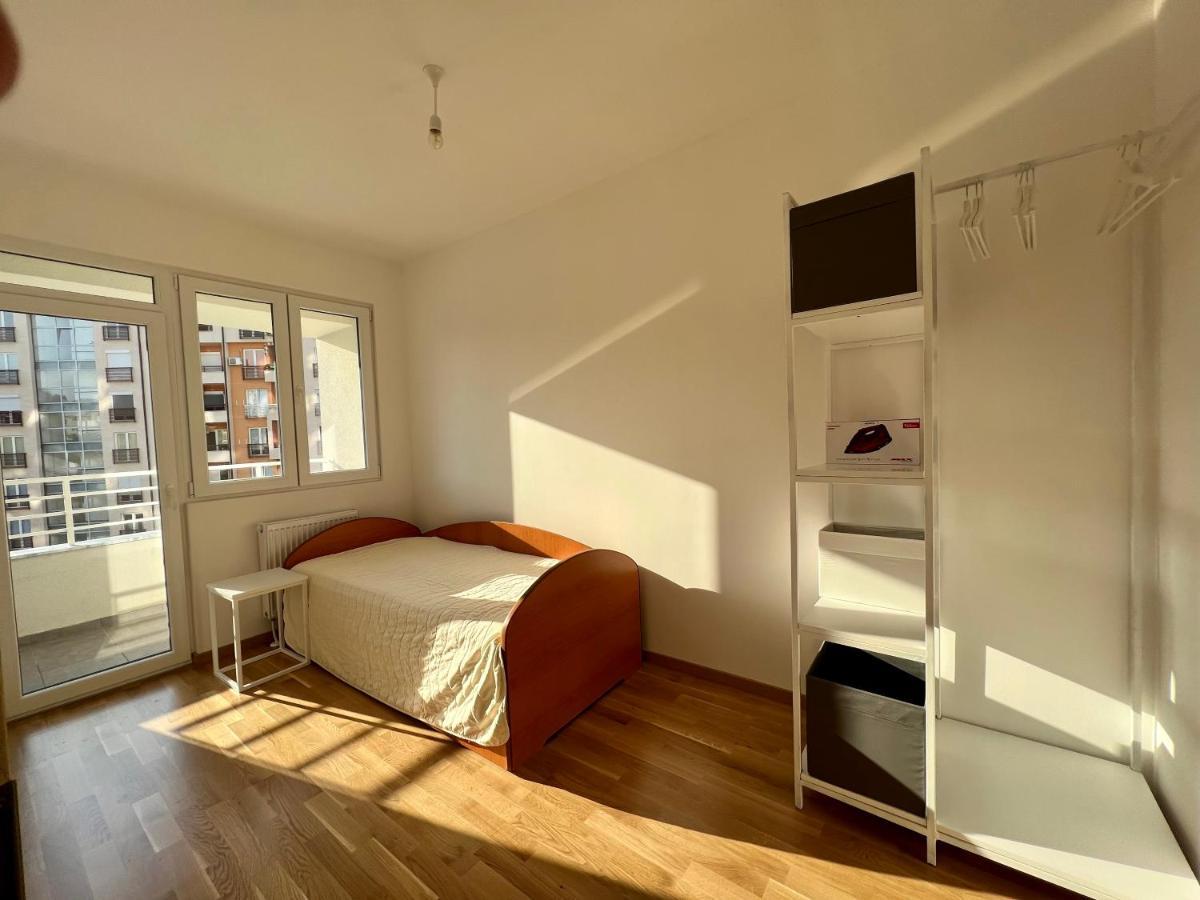 Sara'S Apartment Cozy And Close To Center With Private Parking Skopje Luaran gambar