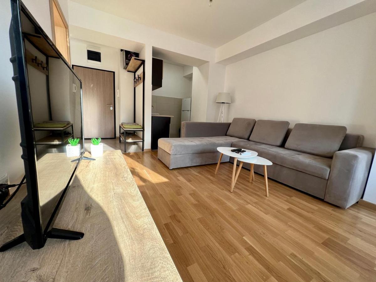 Sara'S Apartment Cozy And Close To Center With Private Parking Skopje Luaran gambar